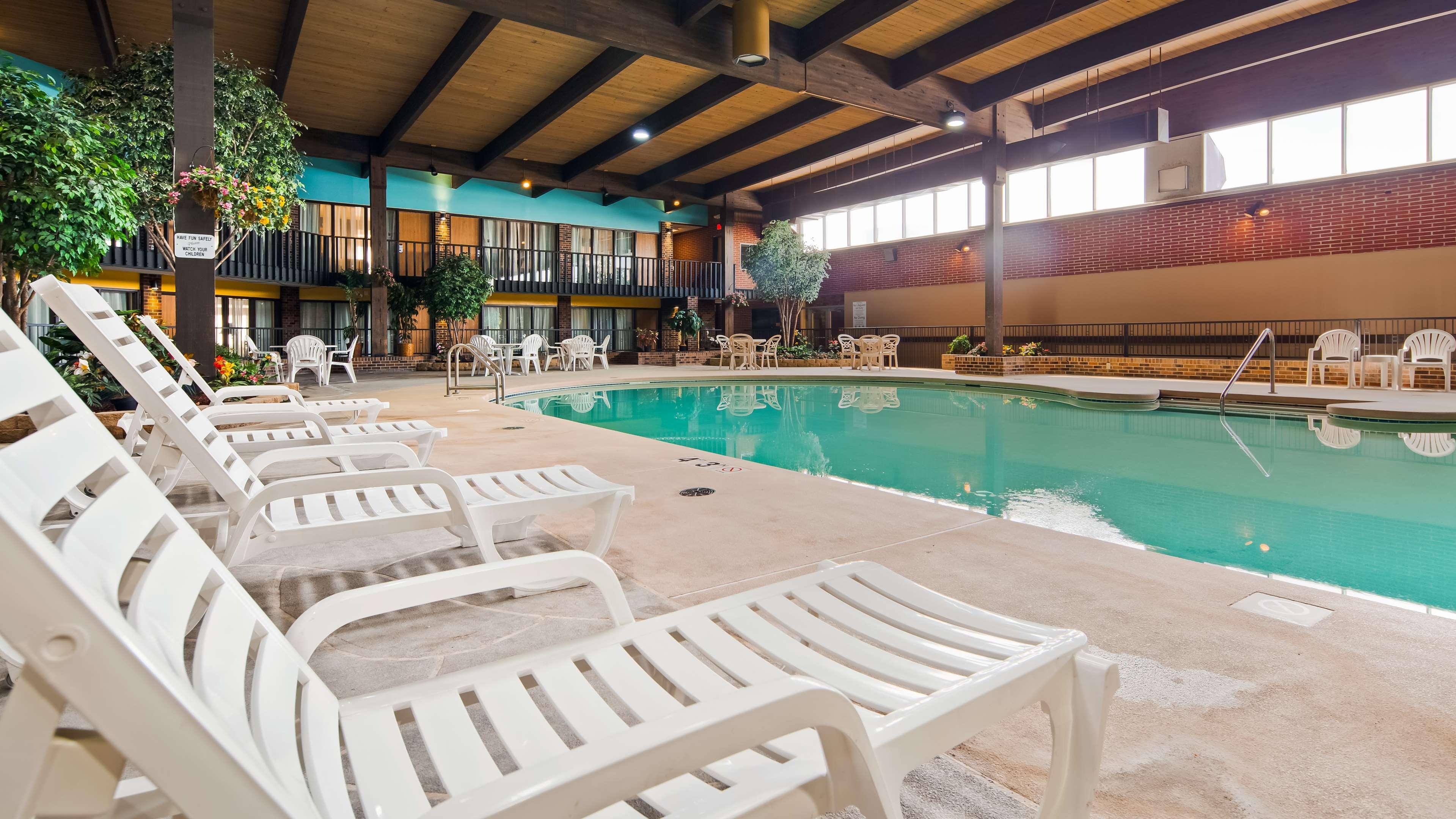פורט דודג' Crossroads Hotel & Event Center מראה חיצוני תמונה